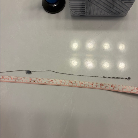 Kendra Scott Elisa Necklace - Picture 5 of 5